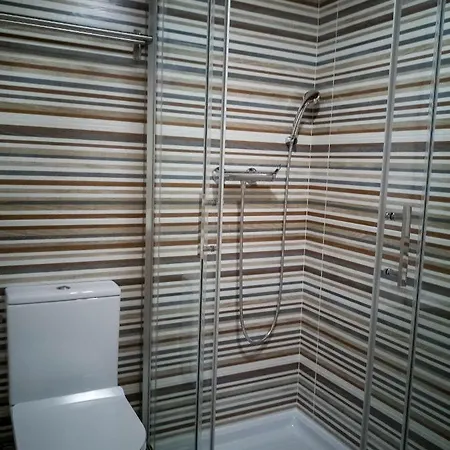 Casa Dos Trenos * Sabugueiro (Guarda)