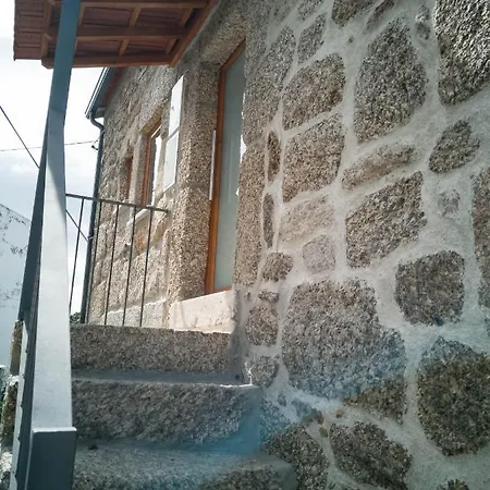 Casa Dos Trenós Casa de Férias Sabugueiro (Guarda)