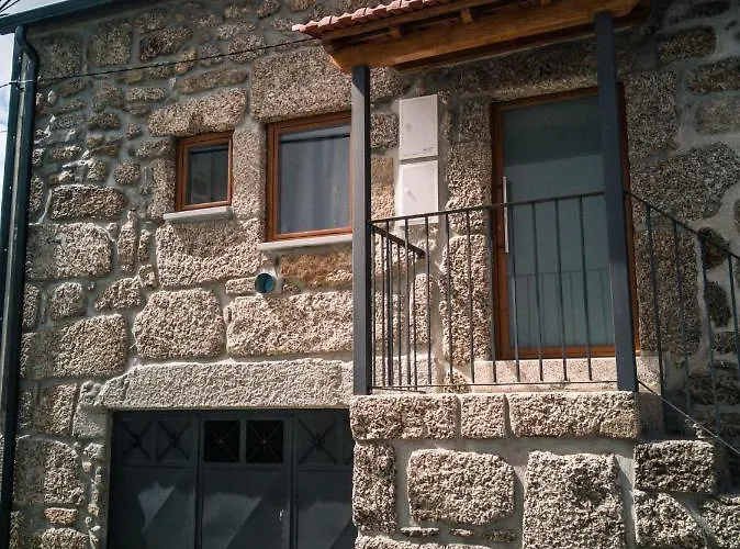 Casa Dos Trenós Casa de Férias Sabugueiro (Guarda)